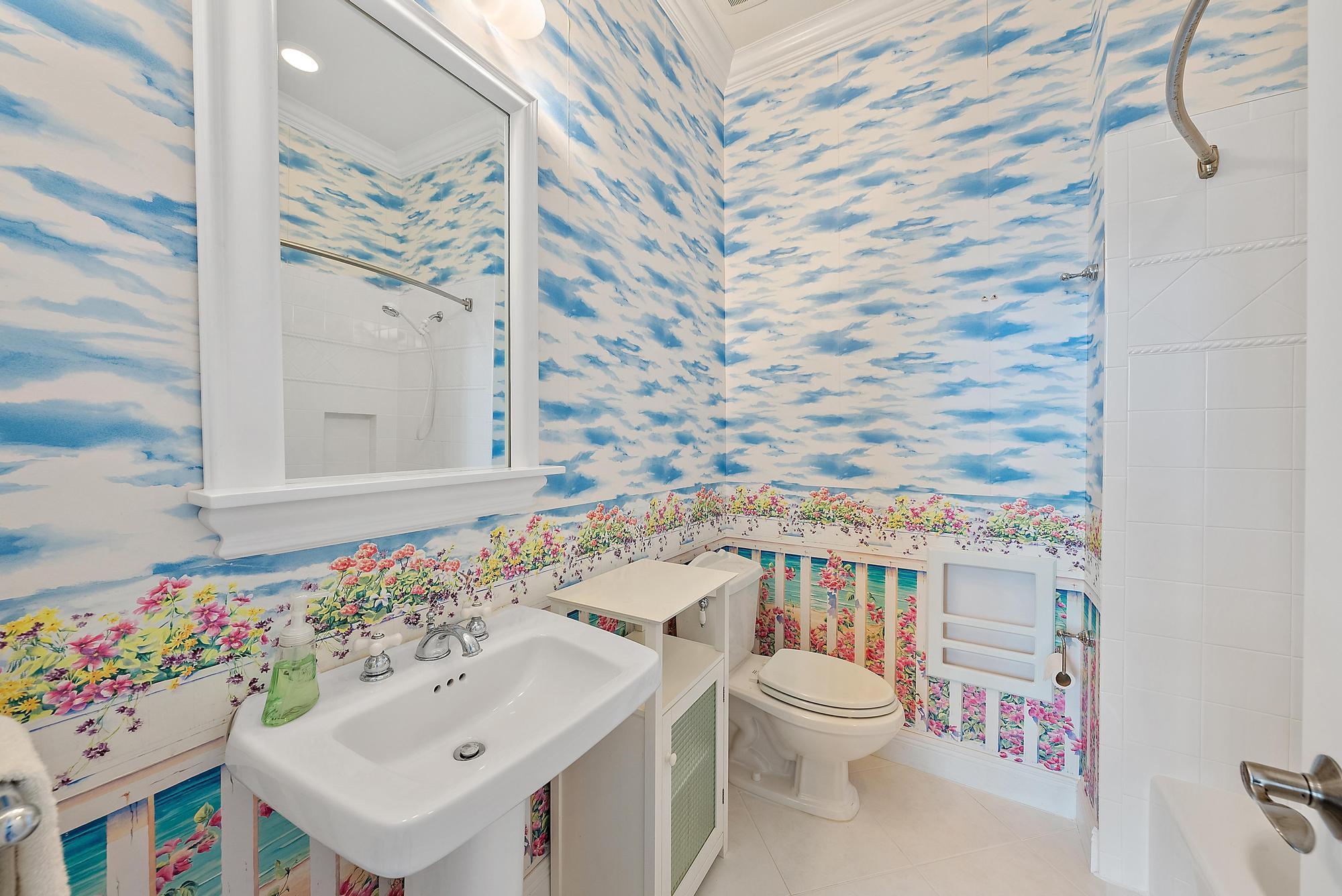 MARINER CAY YACHT CLUB - Residential