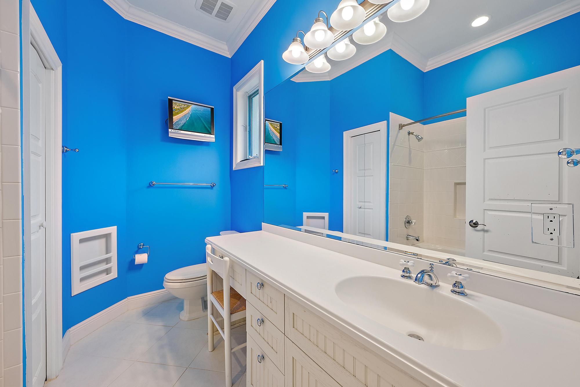 MARINER CAY YACHT CLUB - Residential