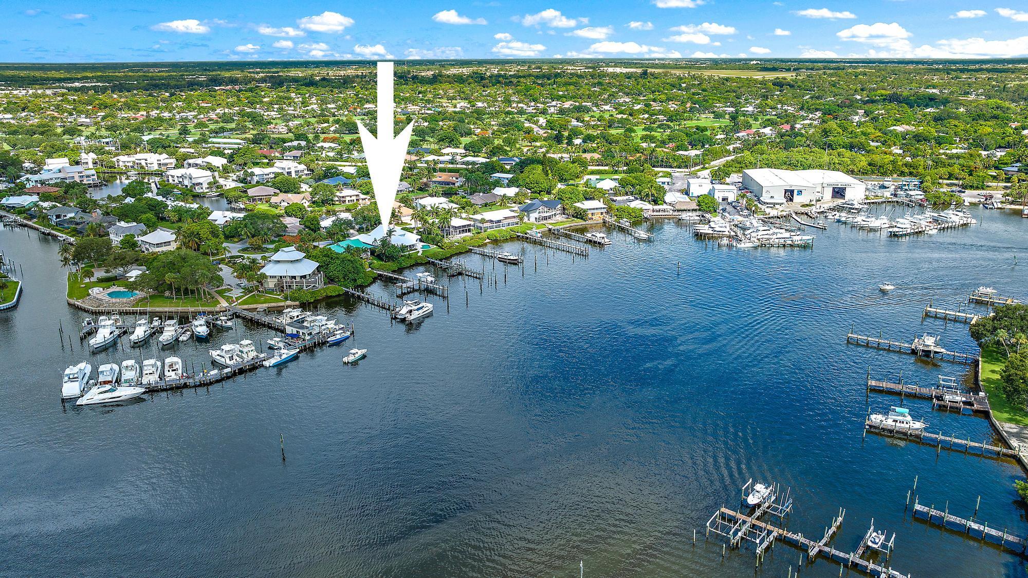 MARINER CAY YACHT CLUB - Residential