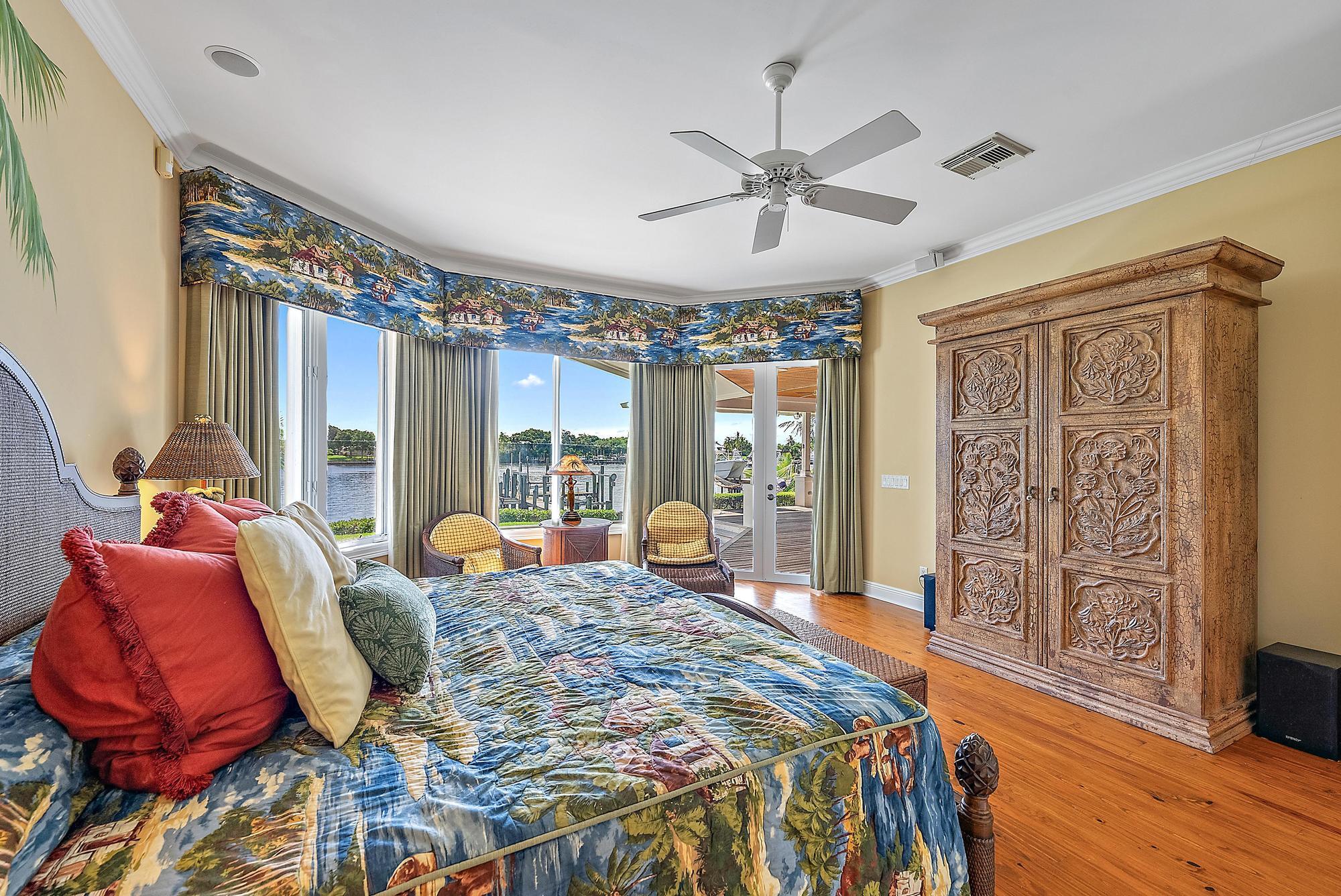 MARINER CAY YACHT CLUB - Residential