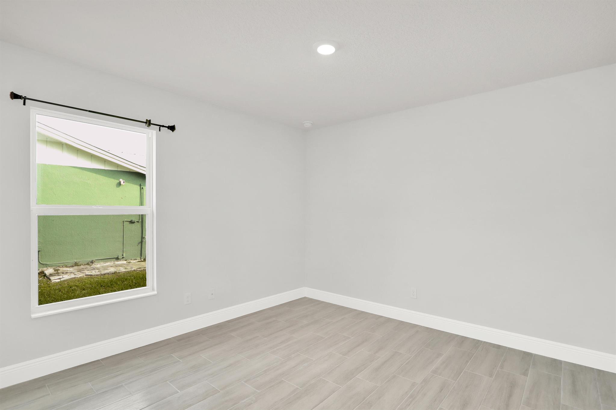 PORT ST LUCIE SECTION 25 - Residential Lease