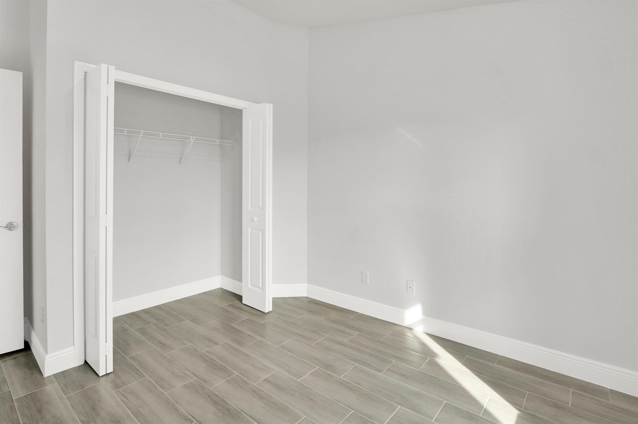 PORT ST LUCIE SECTION 25 - Residential Lease