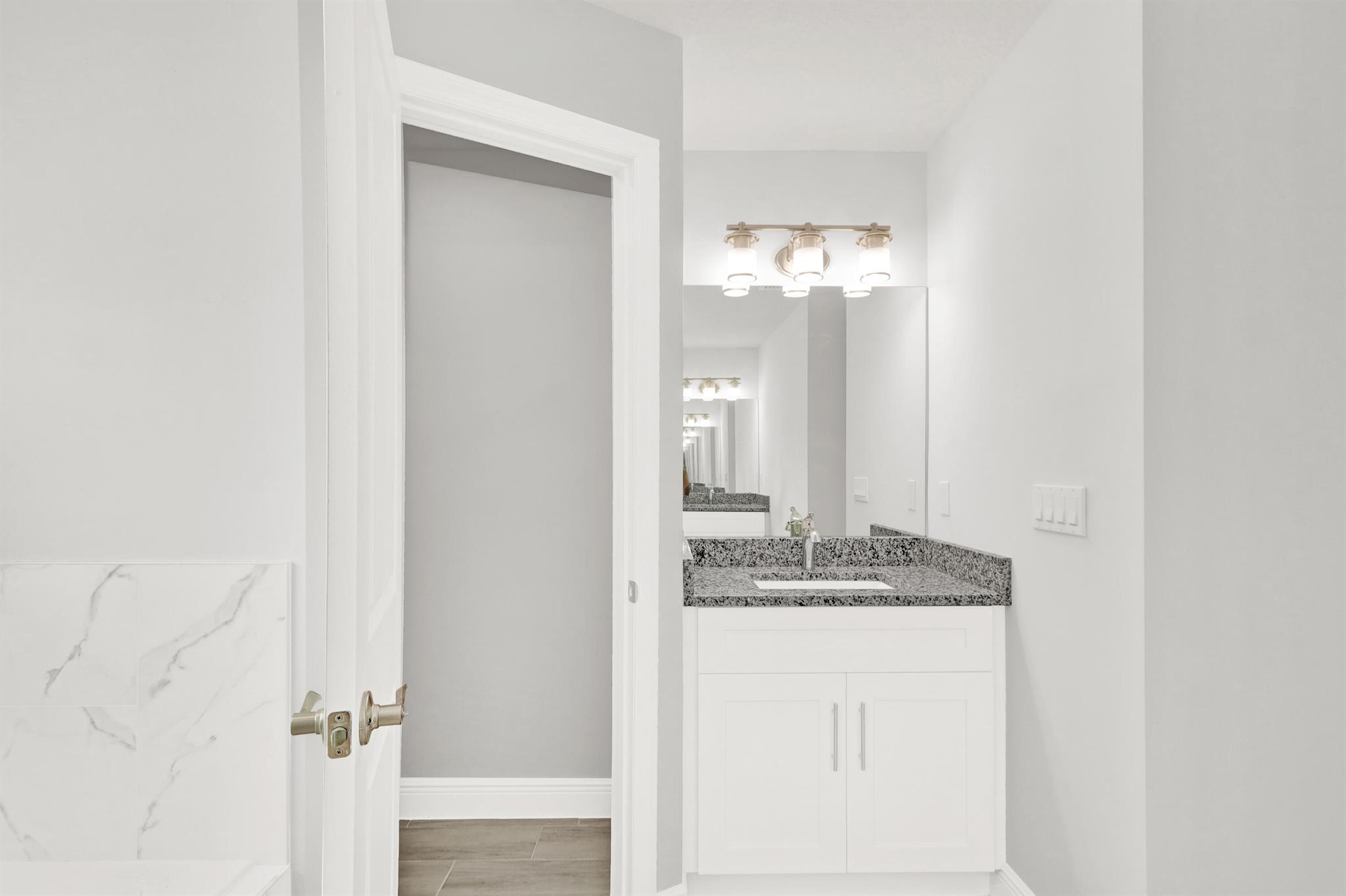 PORT ST LUCIE SECTION 25 - Residential Lease