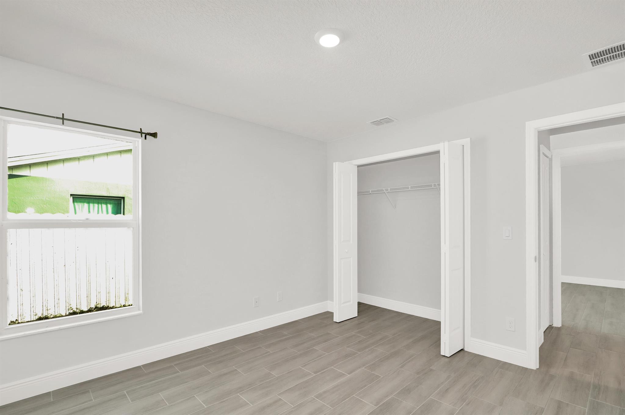 PORT ST LUCIE SECTION 25 - Residential Lease