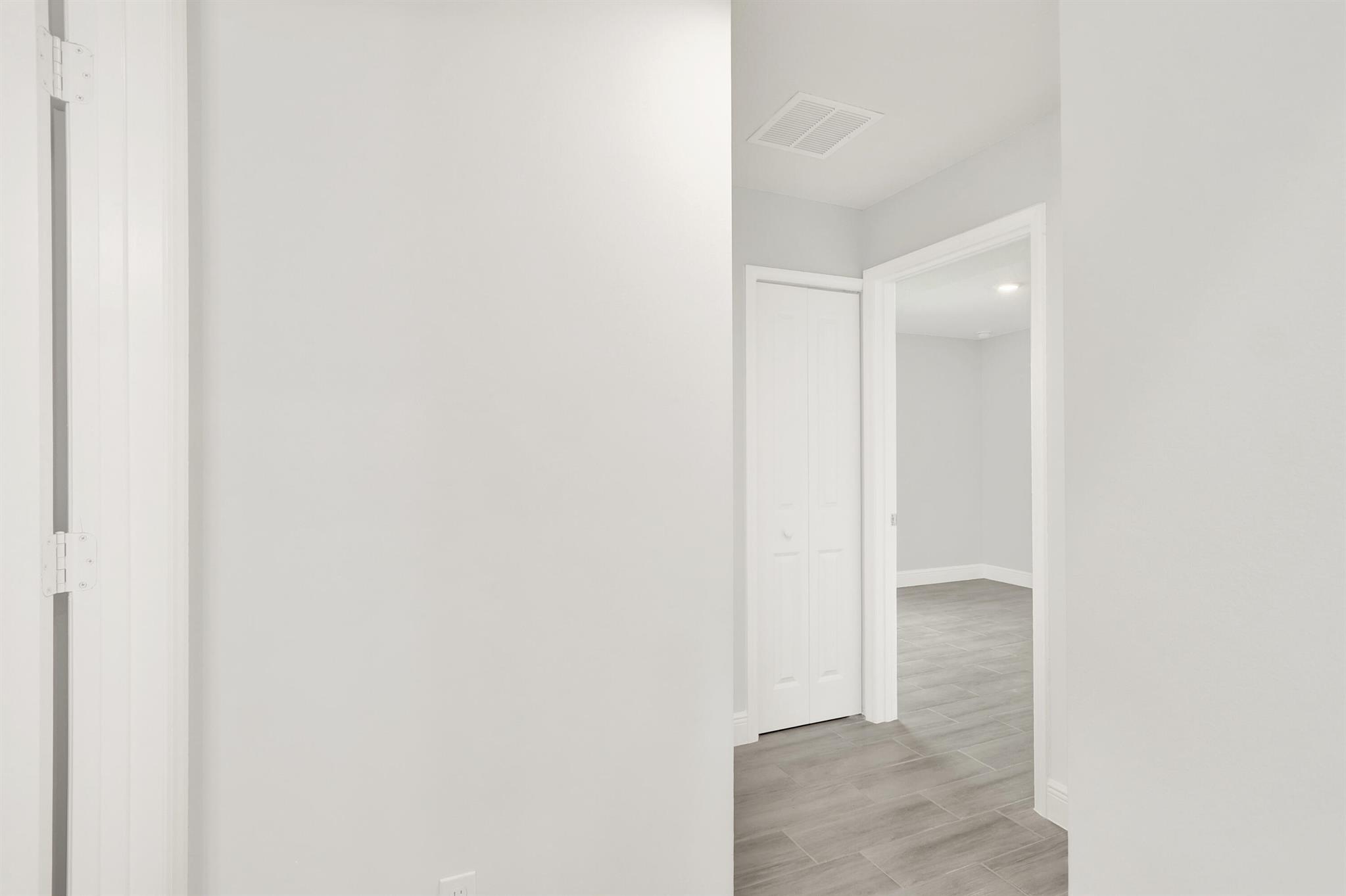 PORT ST LUCIE SECTION 25 - Residential Lease