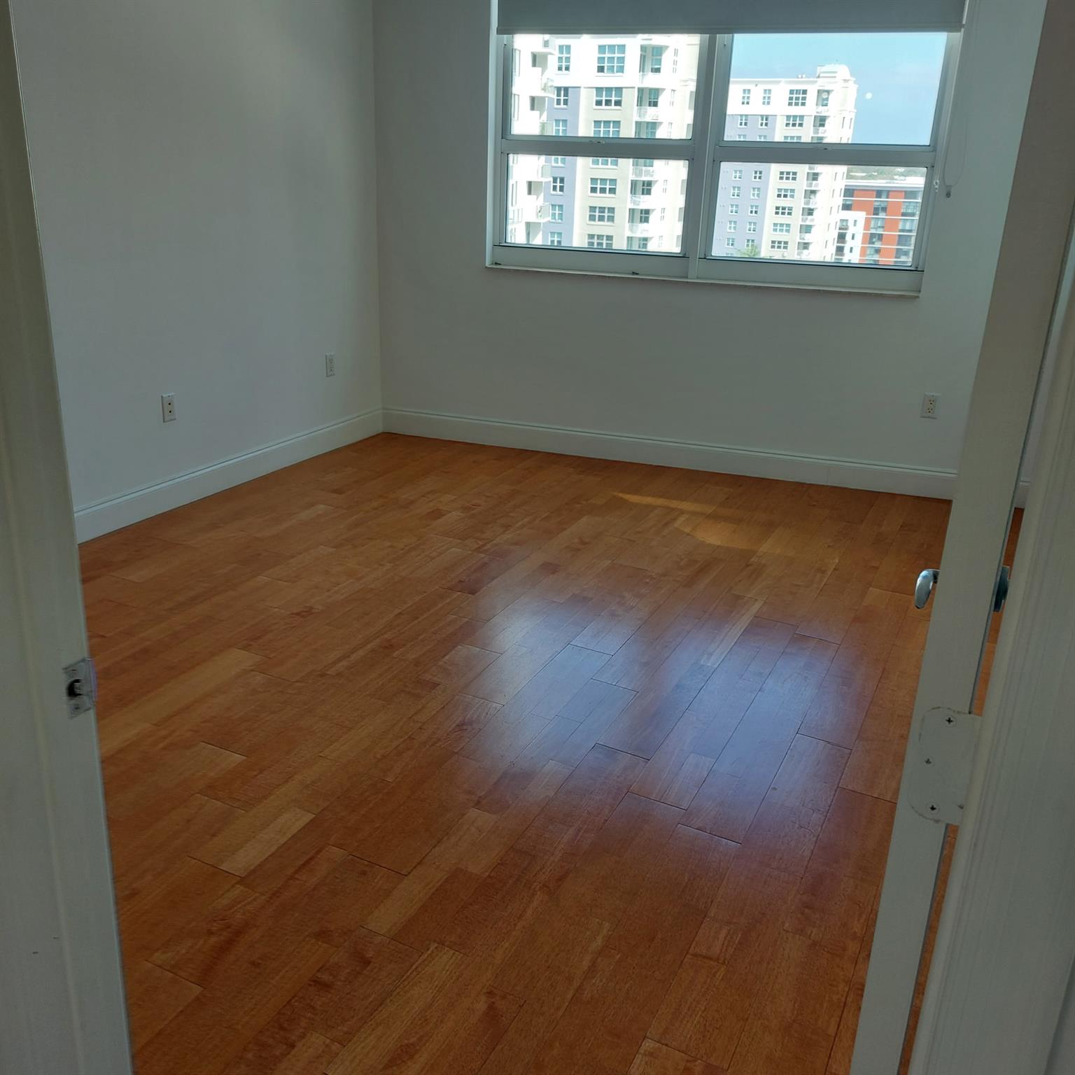 350 SE 2nd St 1260