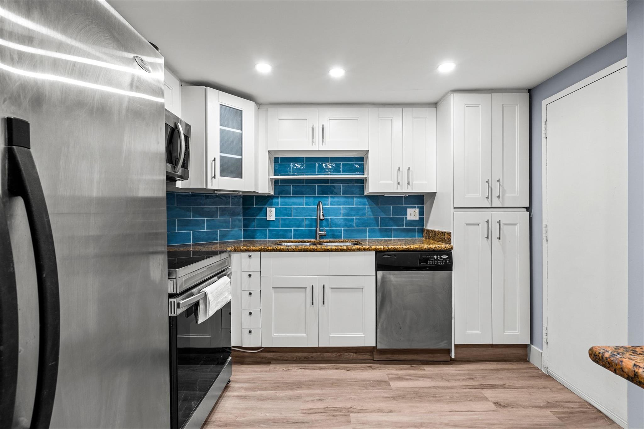 arlen house - Residential