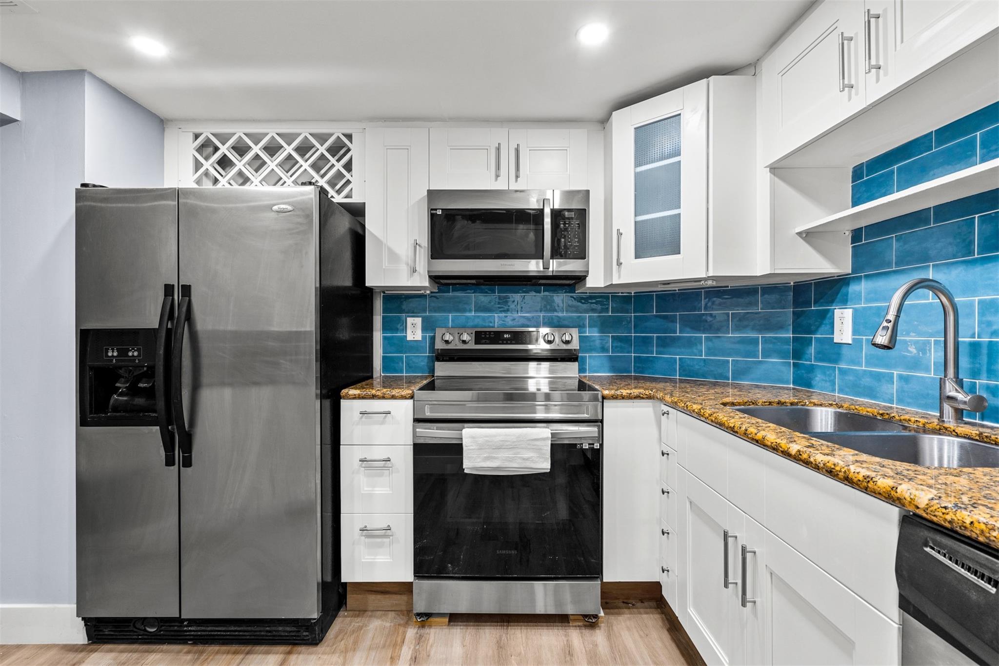 arlen house - Residential