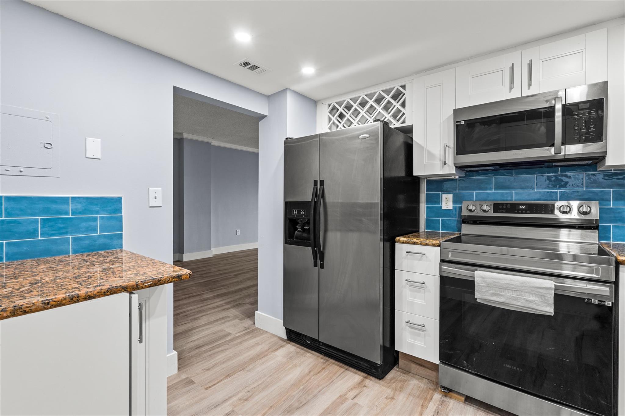 arlen house - Residential