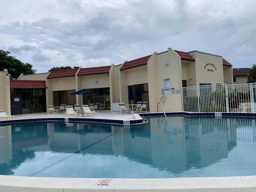 ISLAND HOUSE - Residential Lease