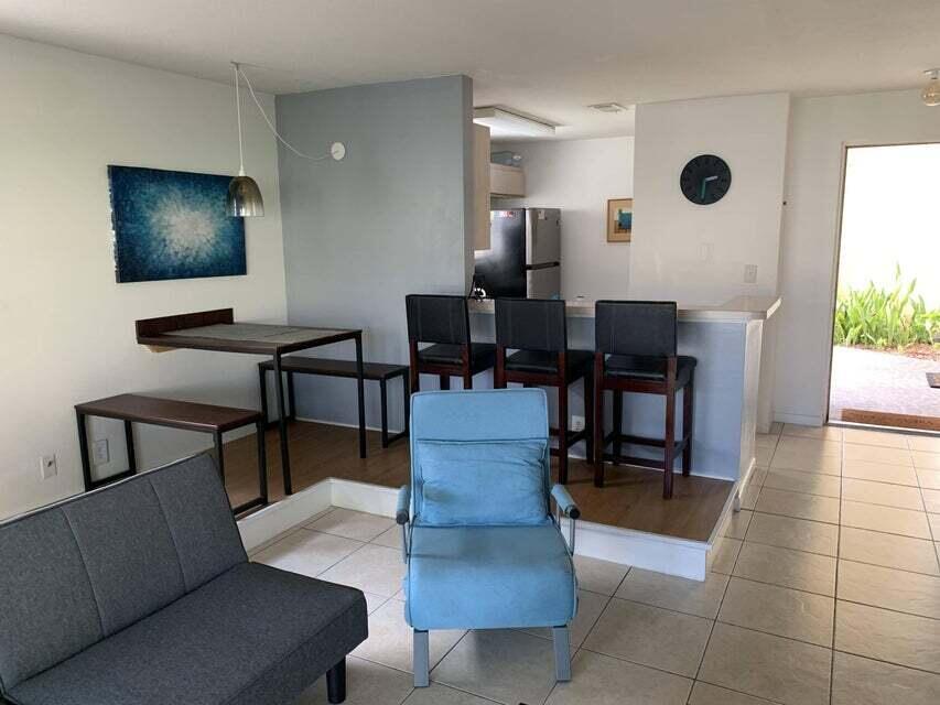 ISLAND HOUSE - Residential Lease