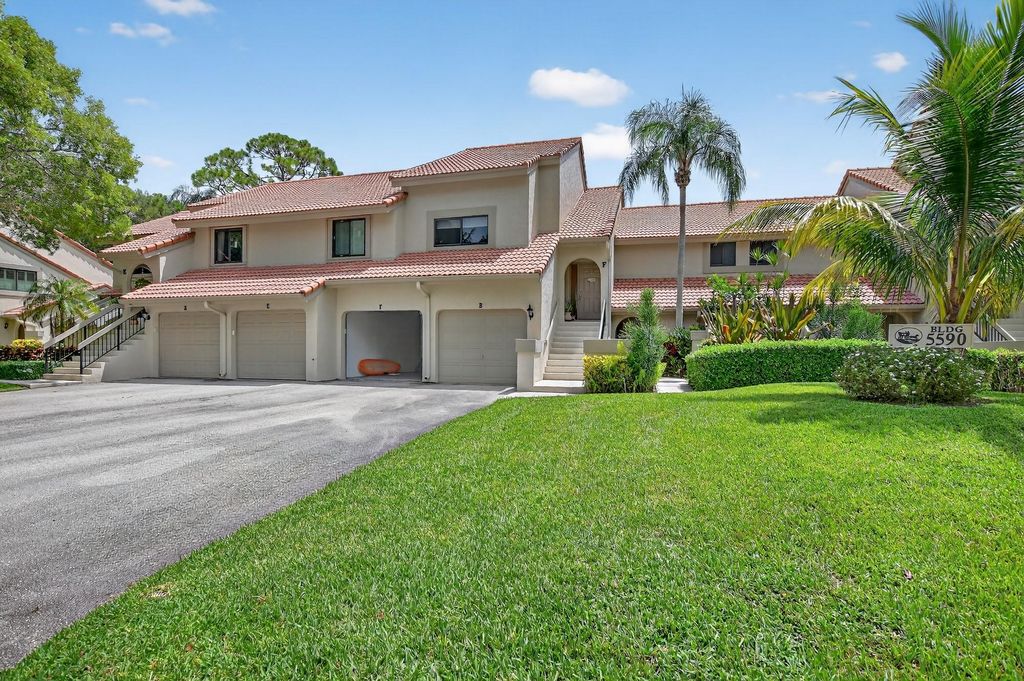 Photo of 5590 Coach House Circle #B, Boca Raton, FL 33486 (MLS # F10485994)