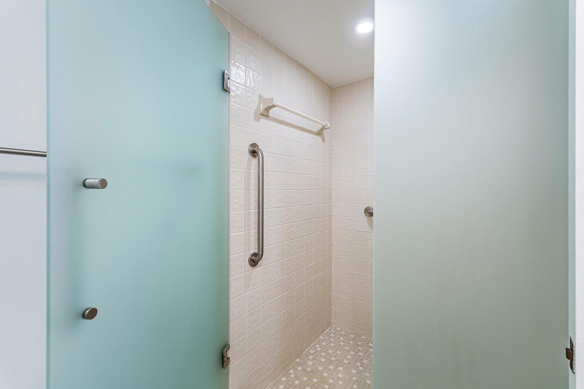 GOLF VILLAS CONDO - Residential