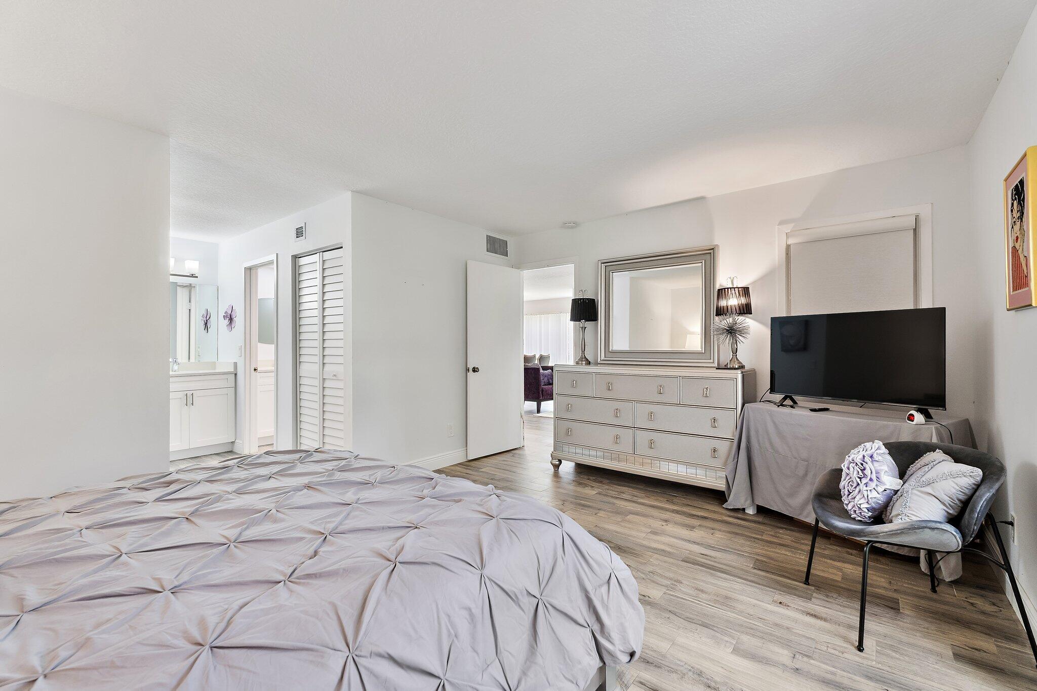 GOLF VILLAS CONDO - Residential