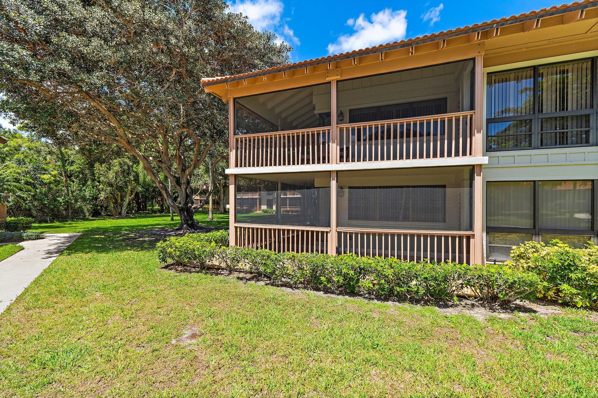 GOLF VILLAS CONDO - Residential