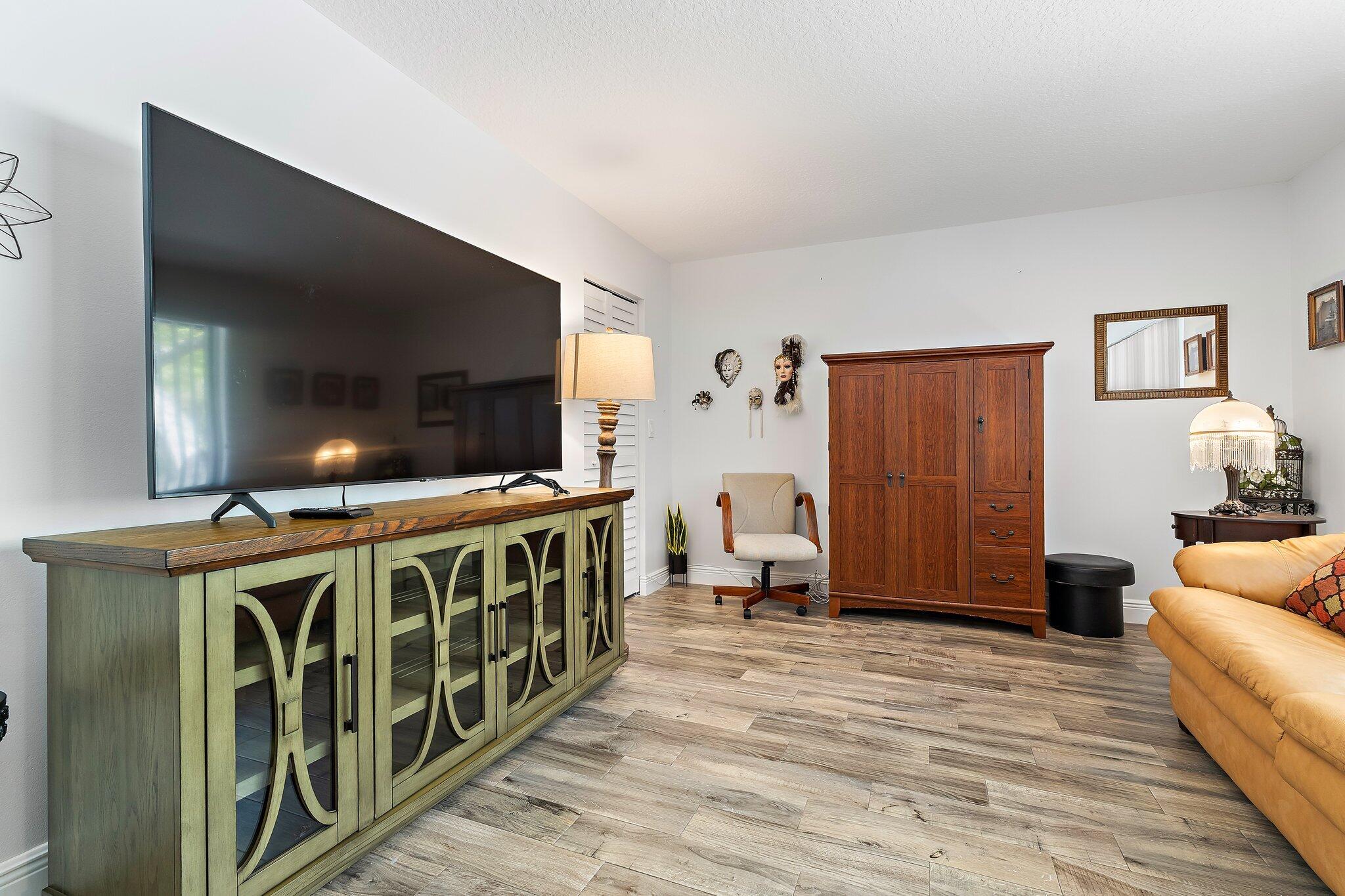 GOLF VILLAS CONDO - Residential