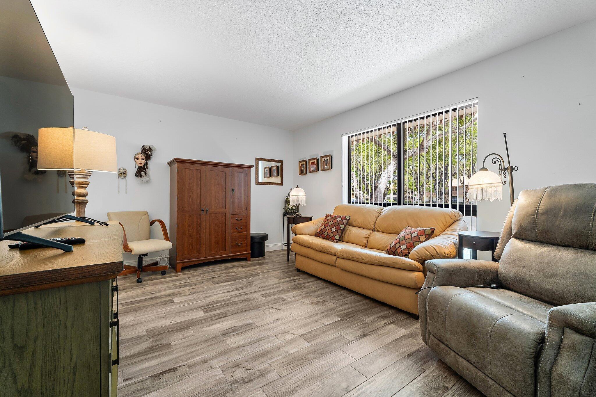 GOLF VILLAS CONDO - Residential