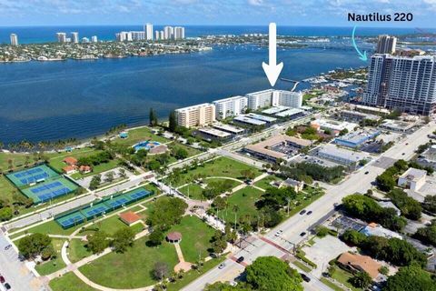 301 Lake Shore Drive 102 Lake Park FL 33403