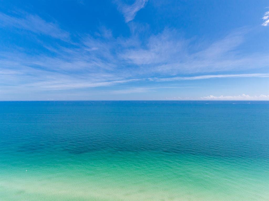 TRUMP TOWER III CONDO - Residential