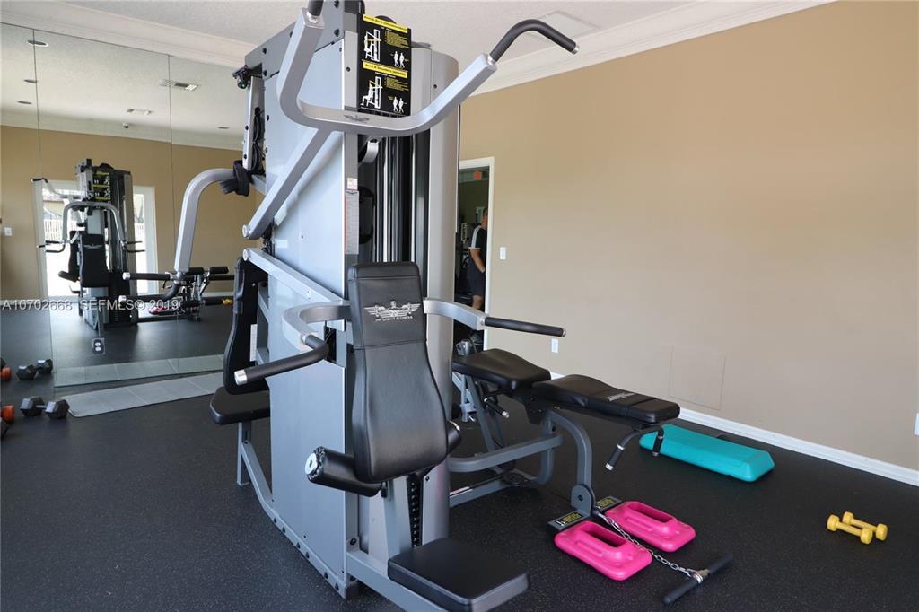 EMERALD COURTS - OPAL CREEK - Residential Lease