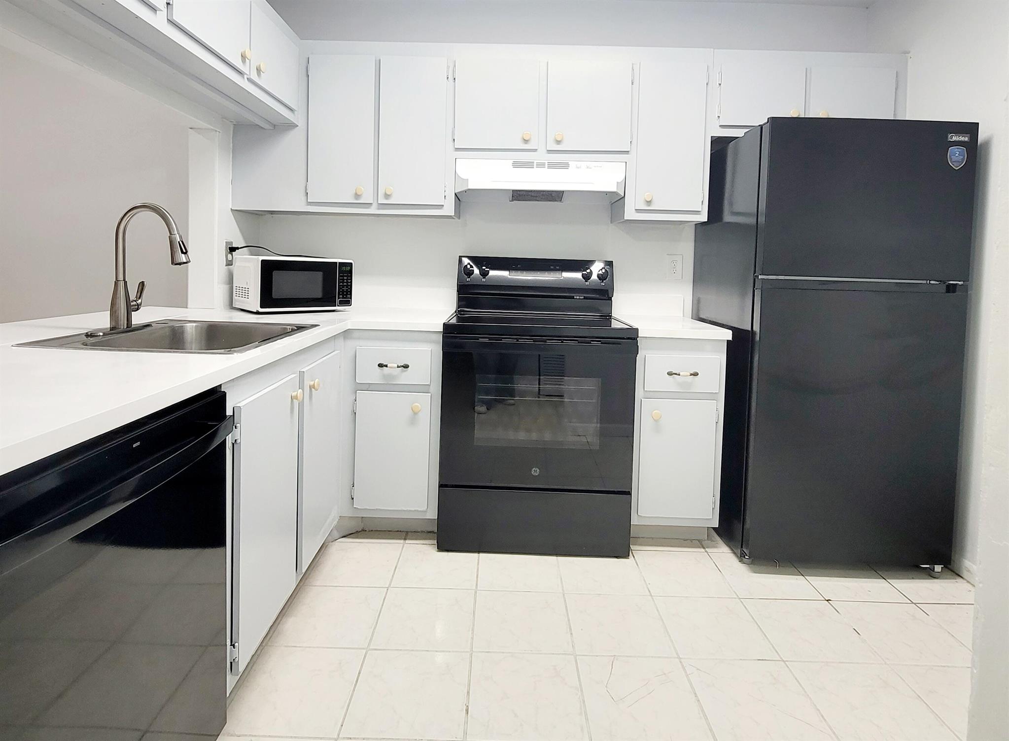 WATERSIDE VILLAGE ONE CON - Residential Lease
