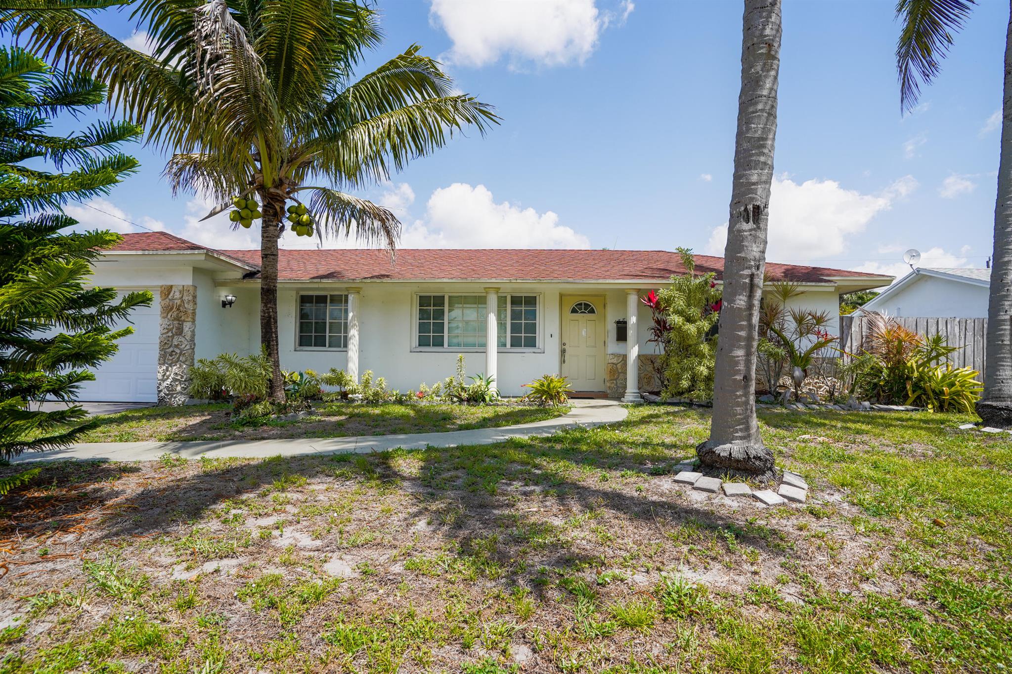 4381 NW 4 Street