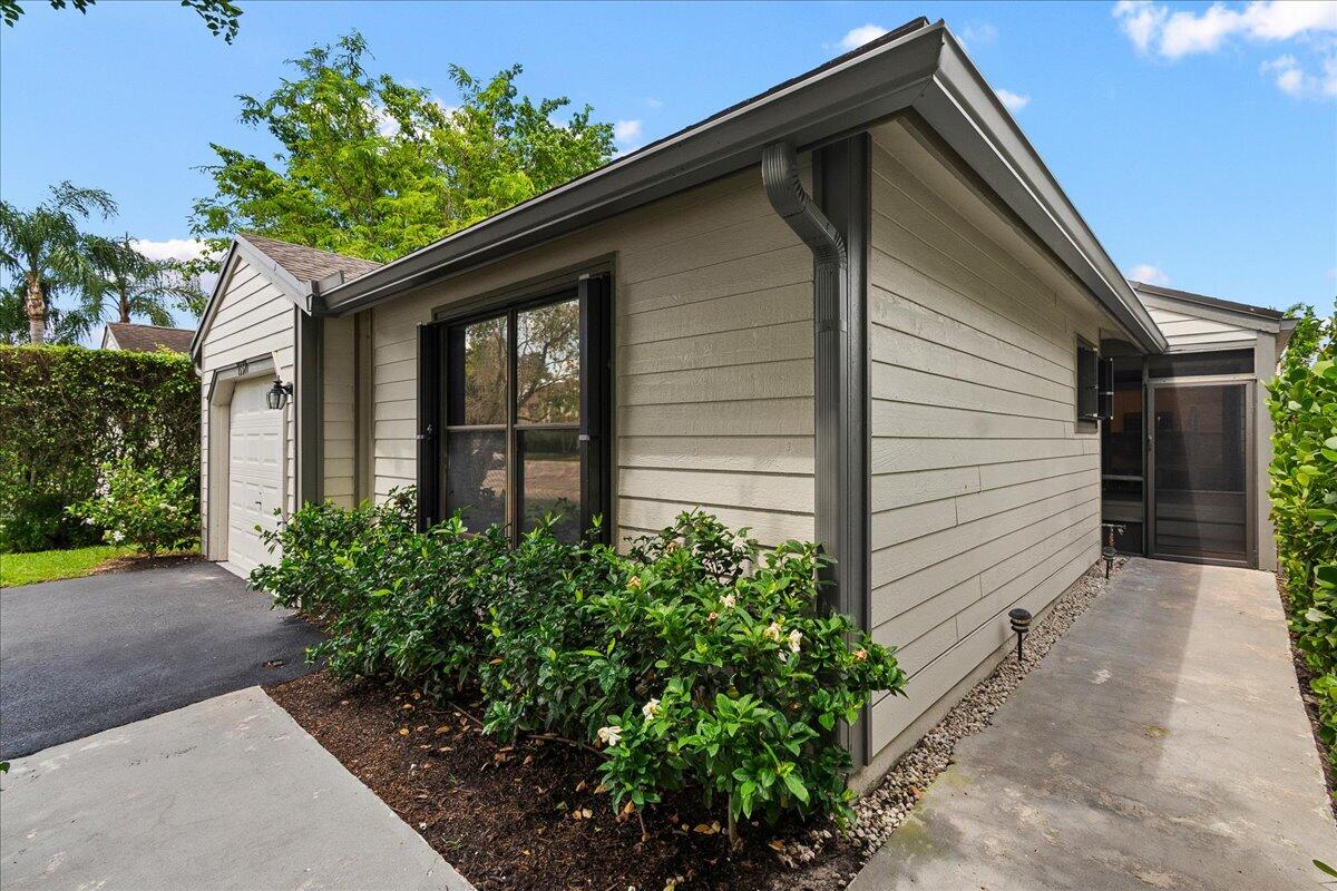 Properties 13371 Bedford Mews Court