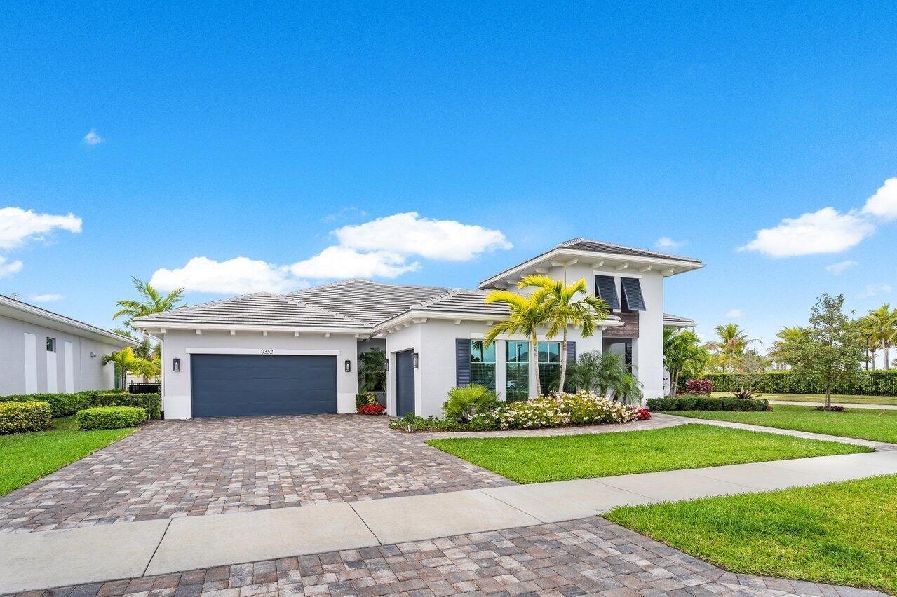 9352 Coral Isles Circle