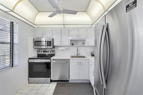 Tiny photo for 7847 Golf Circle Drive #211, Margate, FL 33063 (MLS # B26017012)