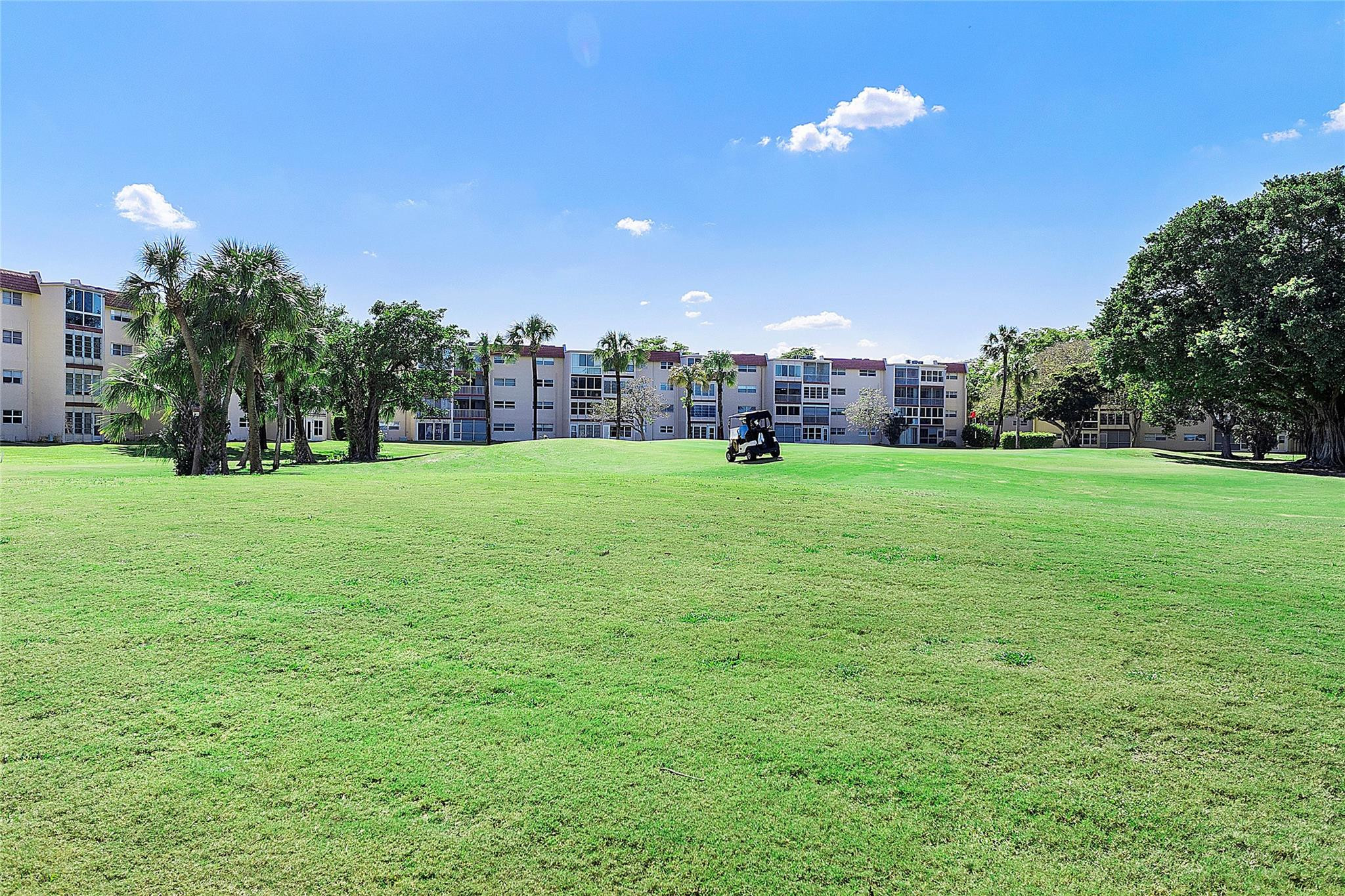 ORIOLE GOLF & TENNIS 1 - Residential