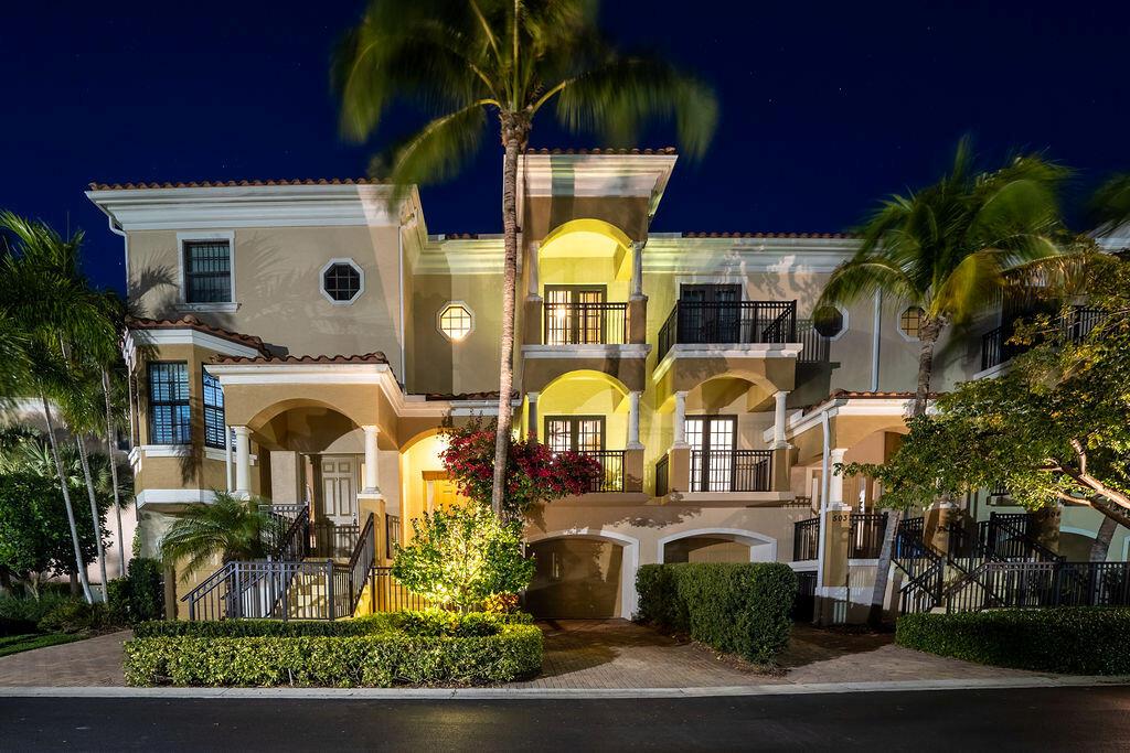 Casa Del Sol is a beautiful community of luxury townhomes. This 3BR 3.5 BA has over 2800 sq ft under air, w/a fabulous pool view. The chefs kitchen is complete with gas stove is open to the large living/ dining room featuring 10' high ceilings & wine bar with newer wine cooler The living room opens to the large balcony overlooking the pool. On the third floor you will find a large primary suite complete with wet bar w/ mini fridge(new) & spacious balcony & lovely garden/pool views. The 2nd bedroom is ensuite with its own balcony. The first floor has a huge bonus room/ 3rd bedroom is on ground floor (has no closet) but is large and ideal for home office or media room and has a private paver patio &