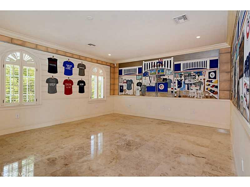 HARBOR BEACH - Residential