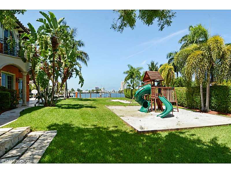 HARBOR BEACH - Residential