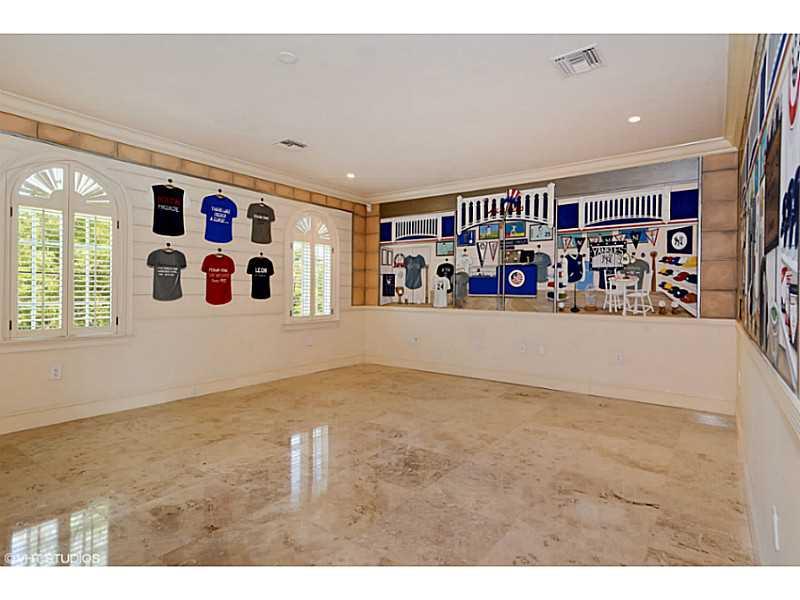 HARBOR BEACH - Residential