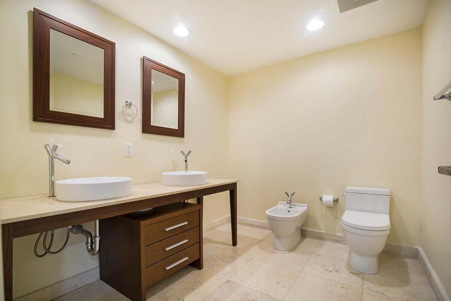 ICON BRICKELL NO TWO - Residential Lease