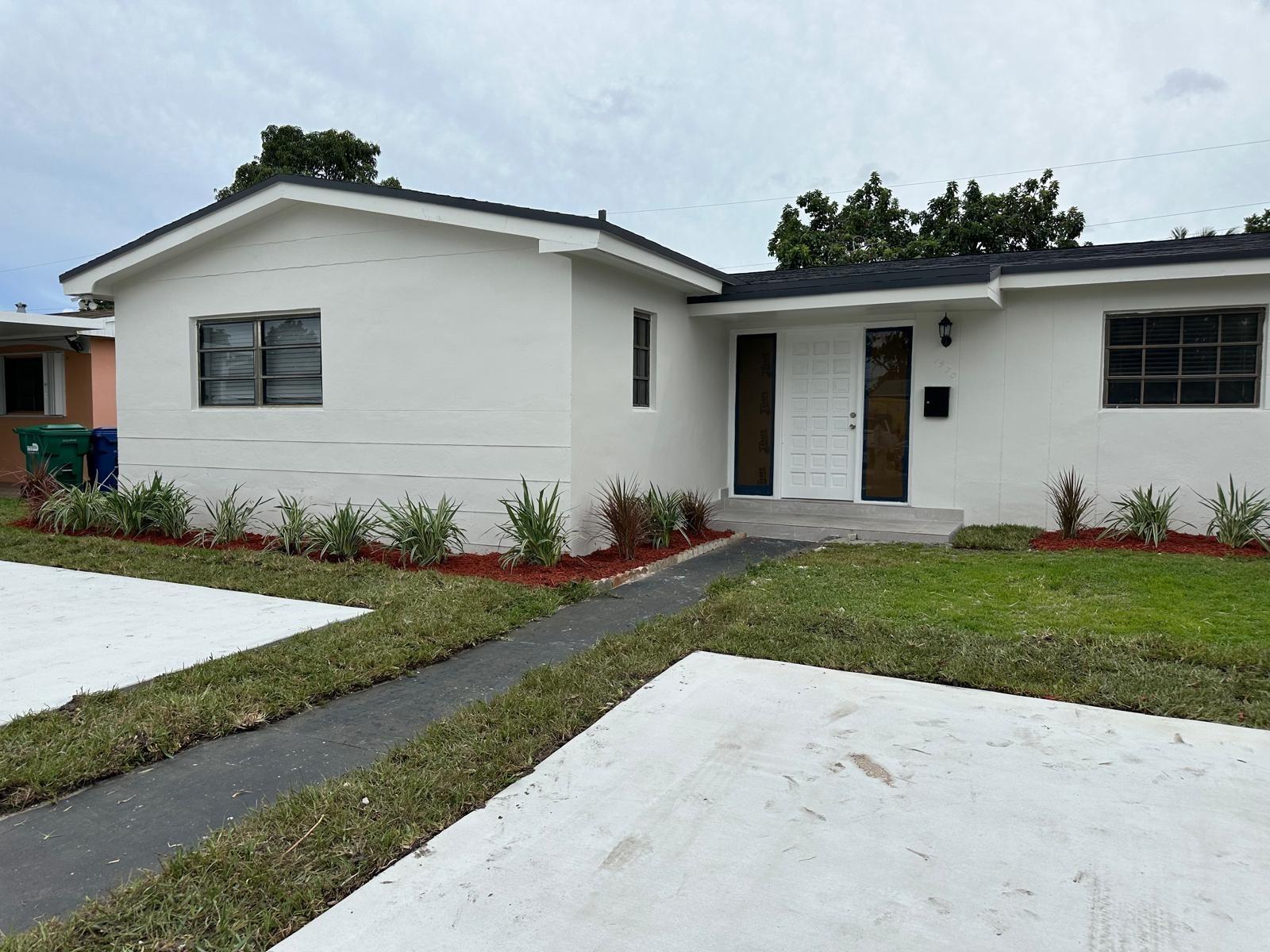 1970 NW 189th Ter