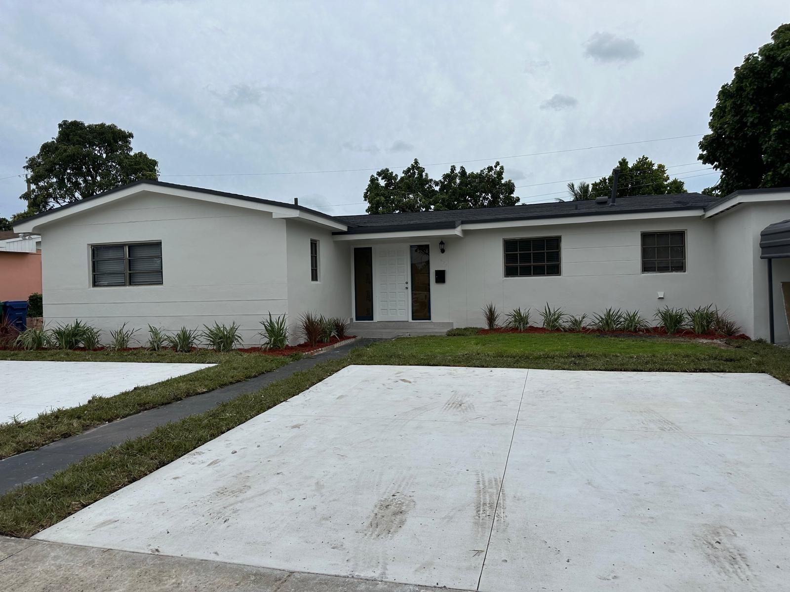 1970 NW 189th Ter