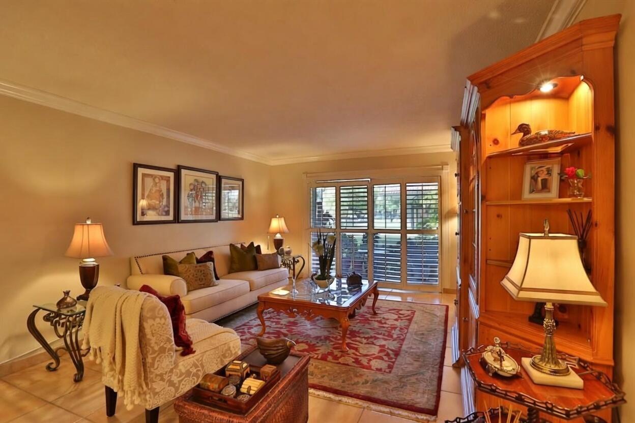 GRANADA DADELAND CONDO - Residential