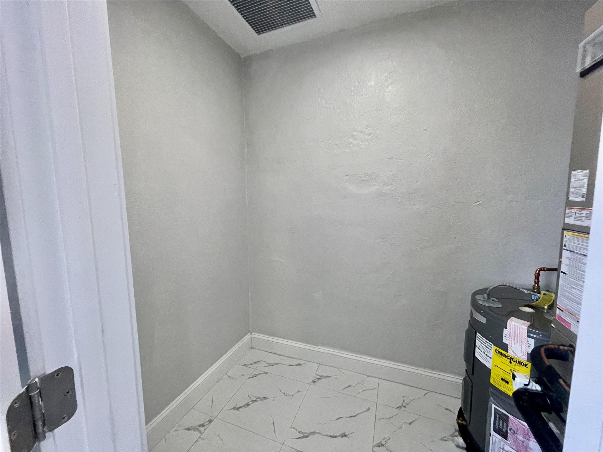 Fairview Amd 10-25 B - Residential Lease