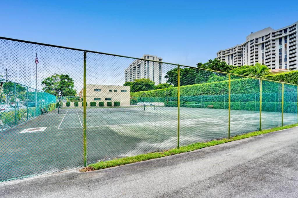 Harbour Club Villas - Residential