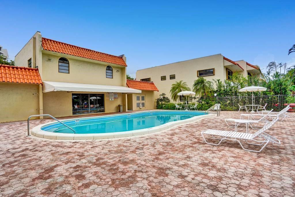 Harbour Club Villas - Residential