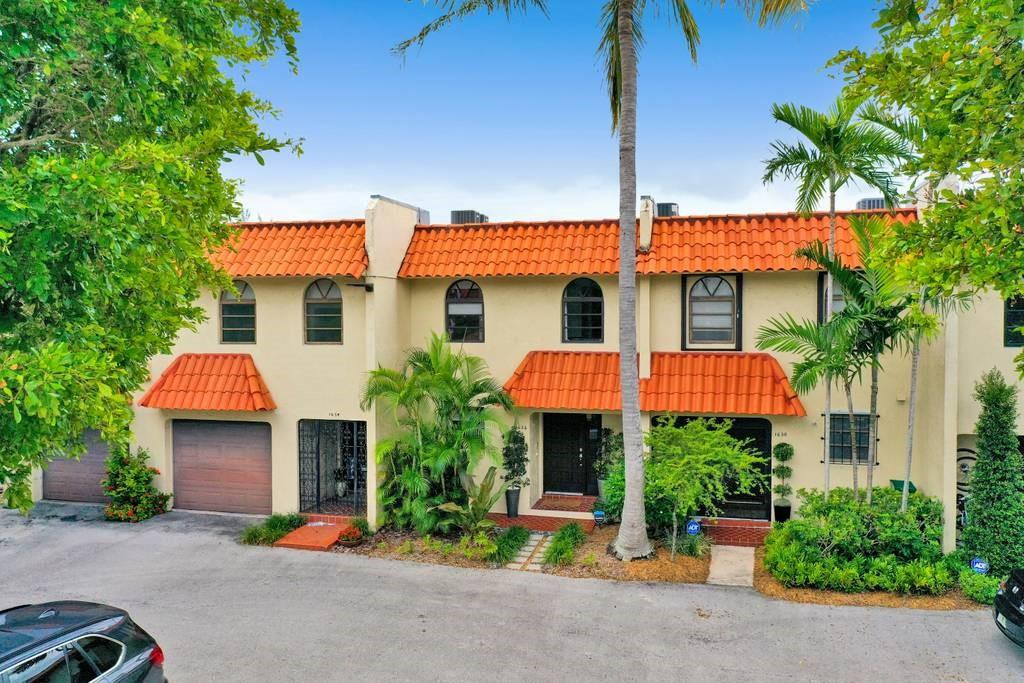 Harbour Club Villas - Residential