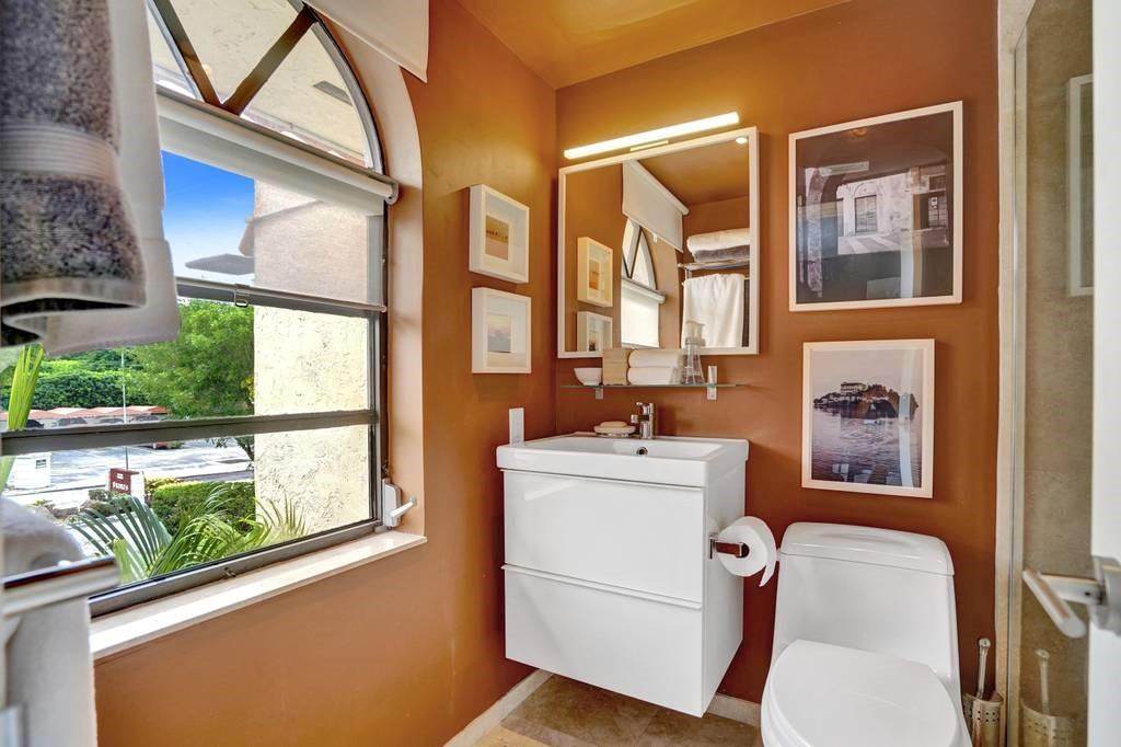 Harbour Club Villas - Residential