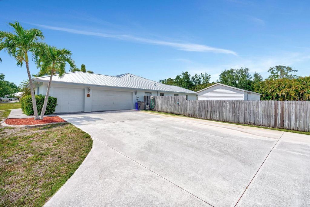 Photo of 13229 158th Street N, Jupiter, FL 33478 (MLS # R11081952)