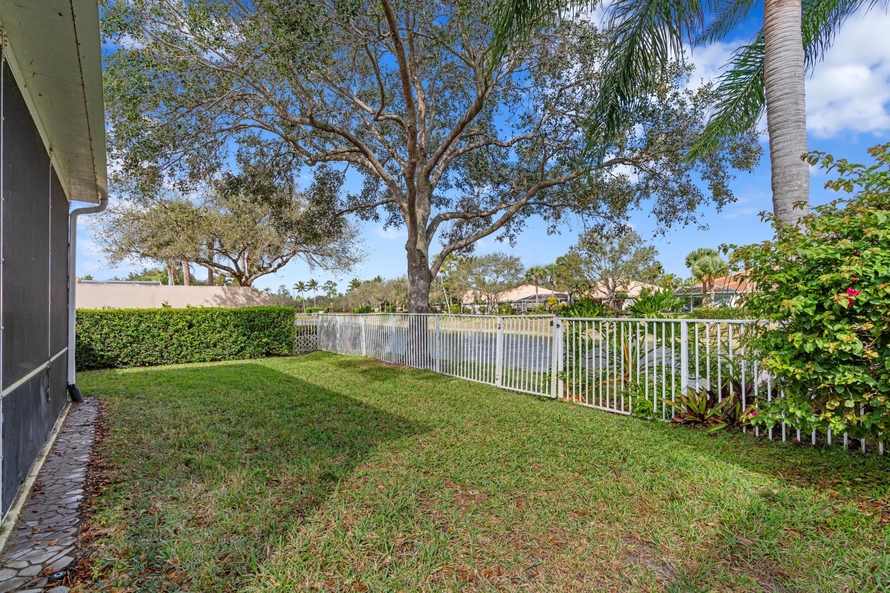 RIVERWALK 12 - Residential