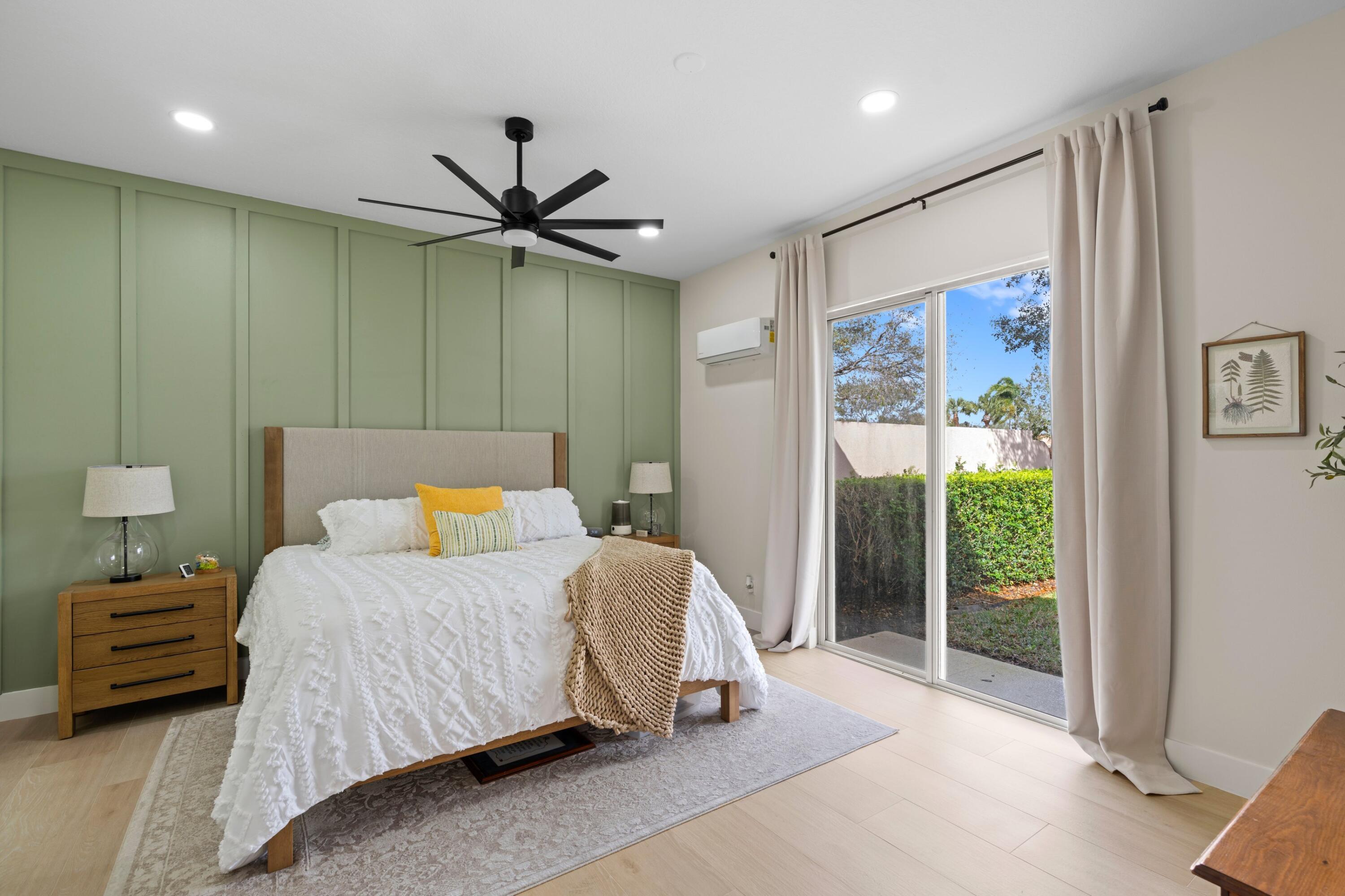 RIVERWALK 12 - Residential