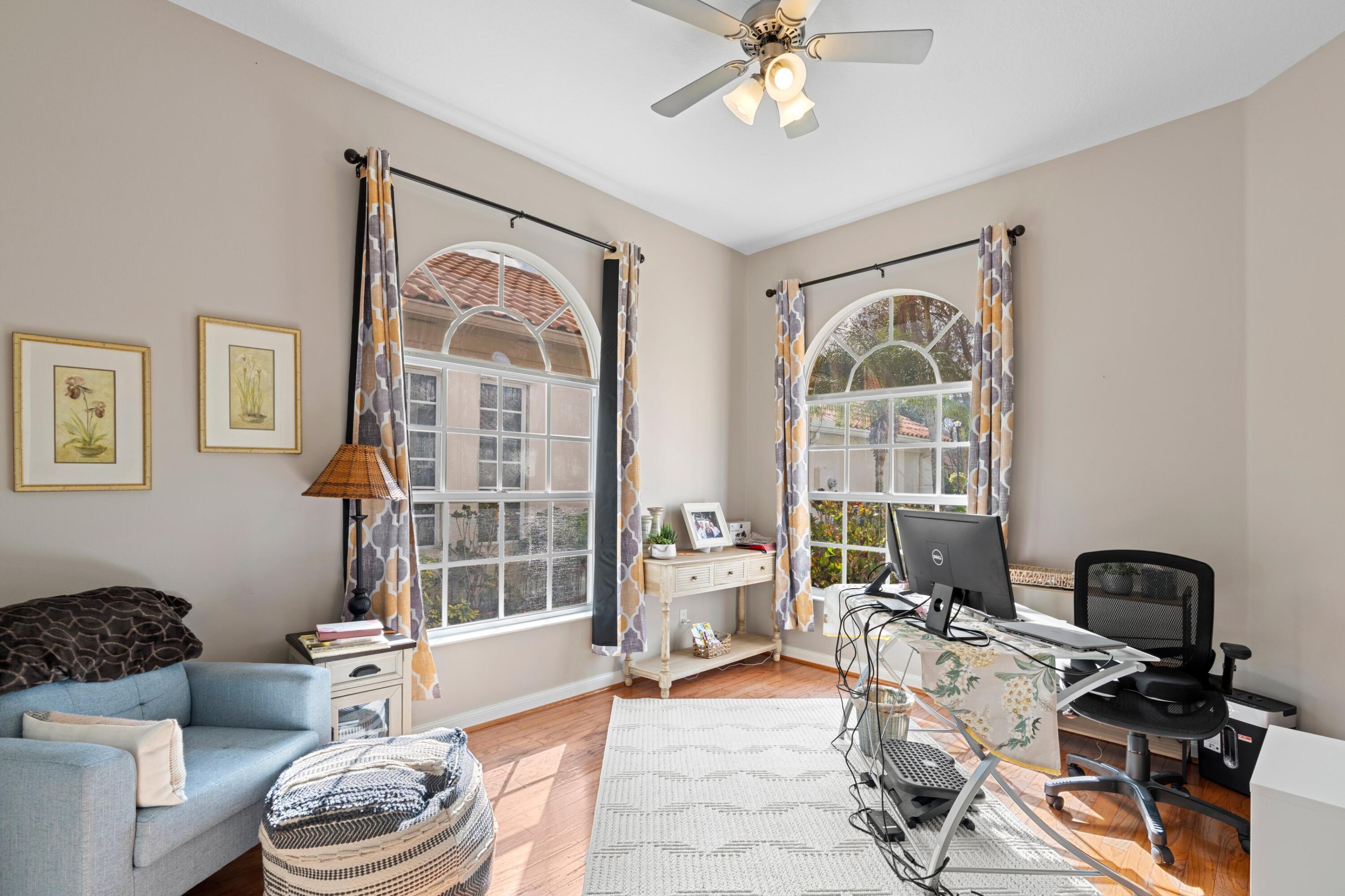 RIVERWALK 12 - Residential