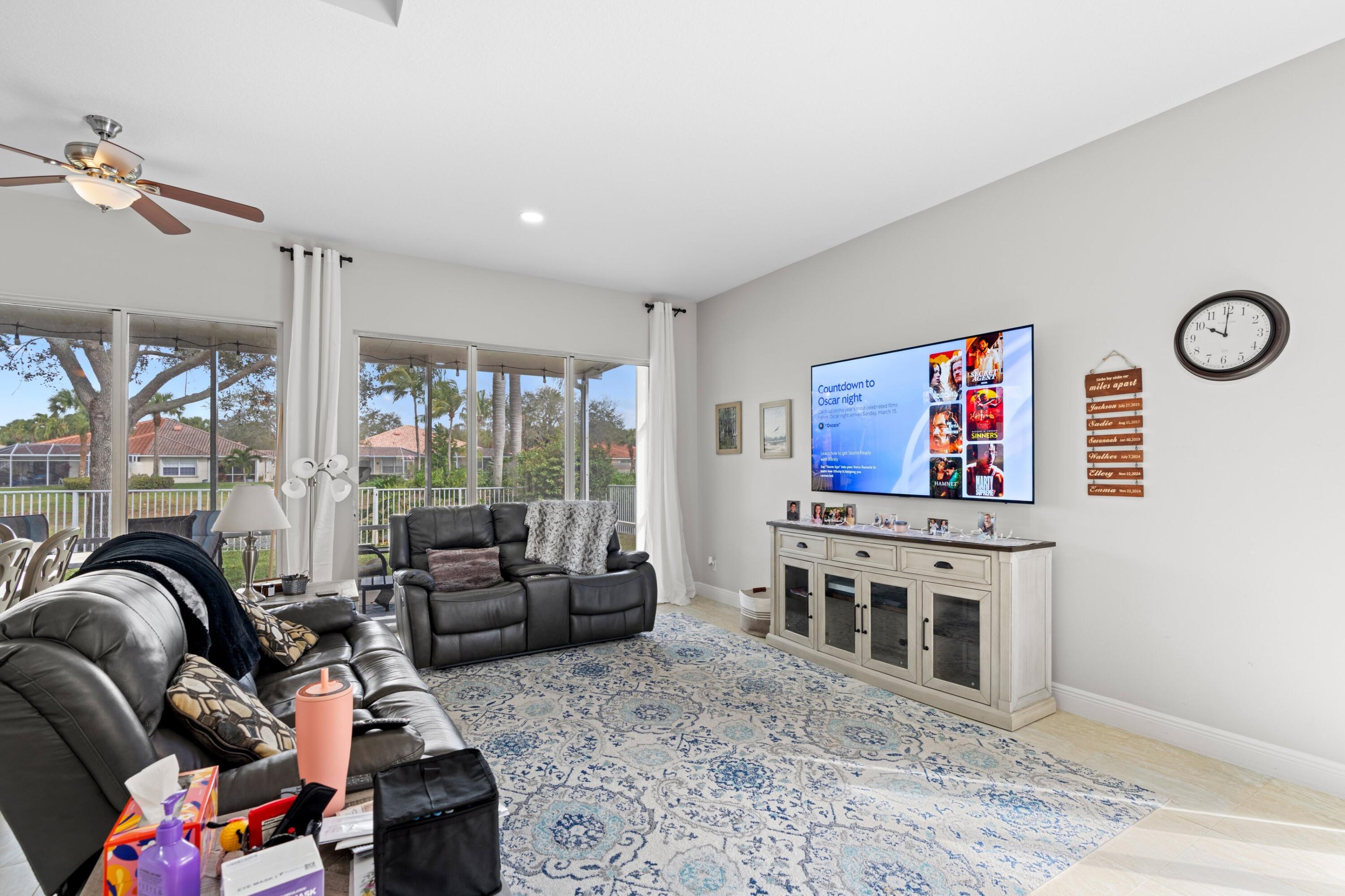 RIVERWALK 12 - Residential