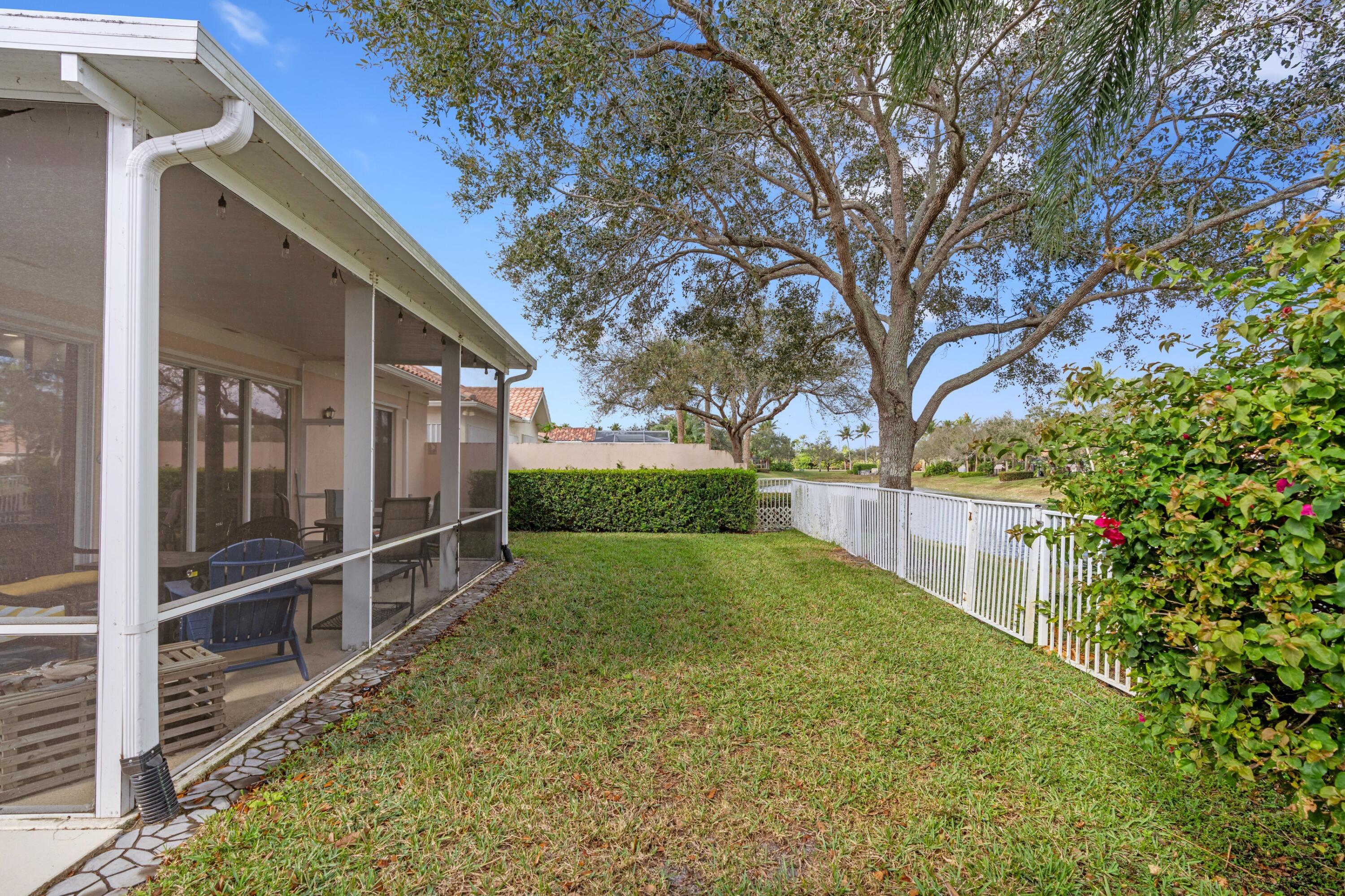 RIVERWALK 12 - Residential