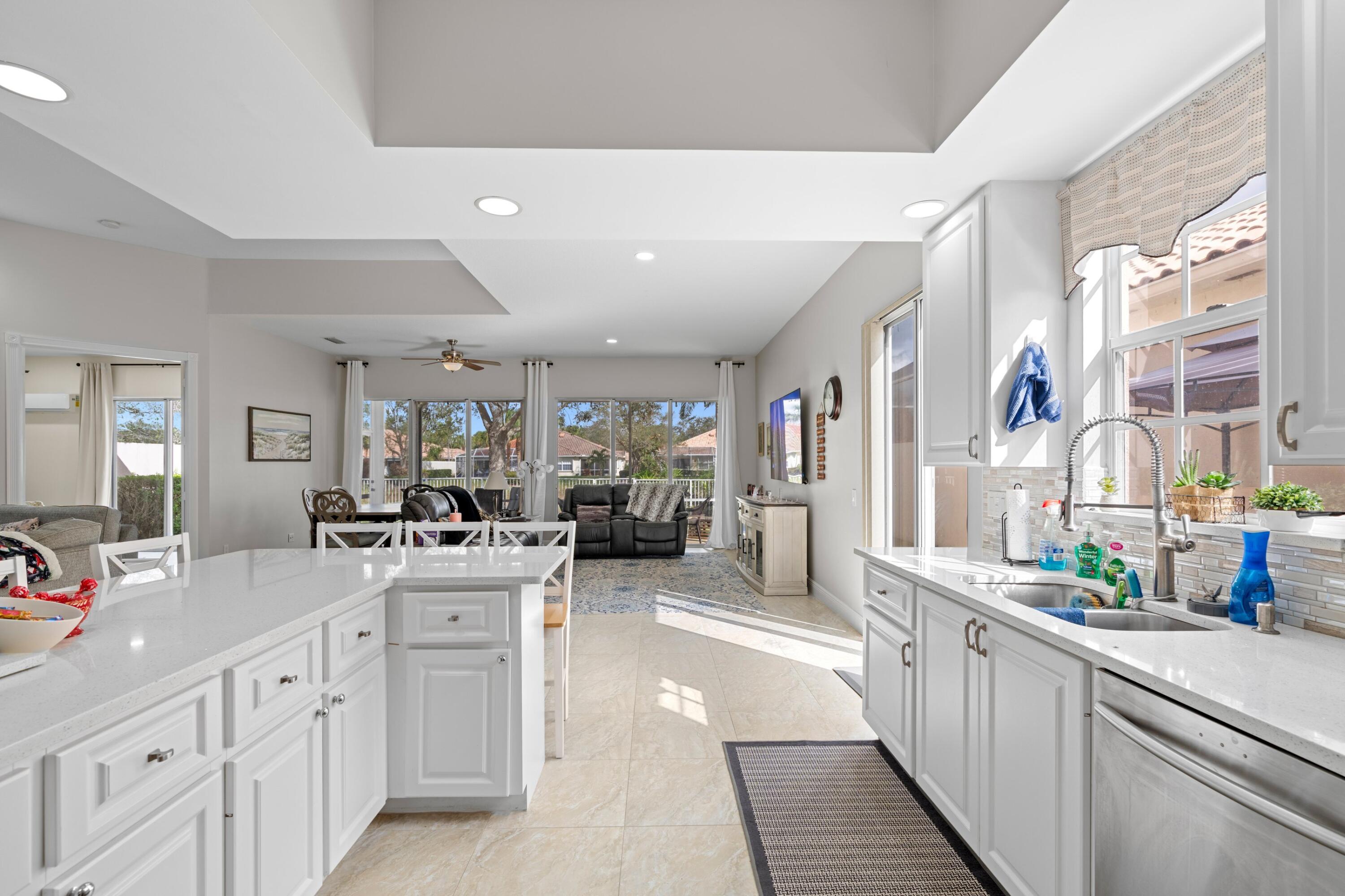 RIVERWALK 12 - Residential